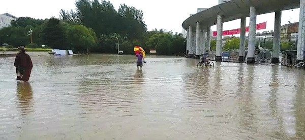 山東大暴雨，羅德移動泵車隨時待命
